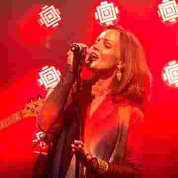 Belinda Carlisle Tickets