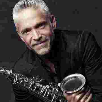 Dave Koz