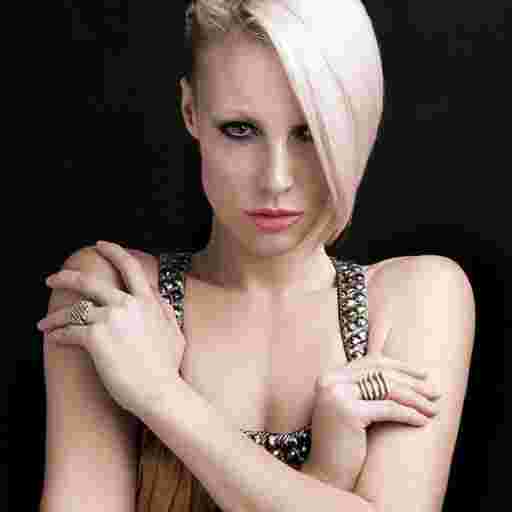 Emma Hewitt Tickets