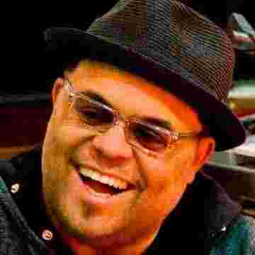 Israel Houghton Tickets