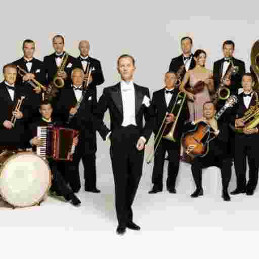 Max Raabe And The Palast Orchestra Tickets