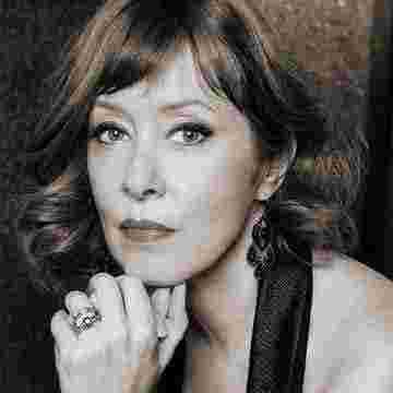 Suzanne Vega Tickets